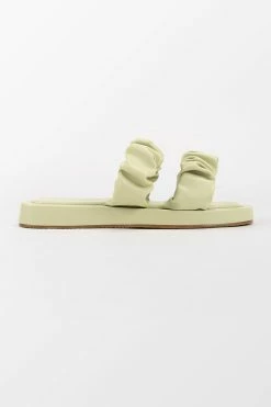 Flash Sale π CUPSHE Daisy Jane Ruched Double Straps Slide π©΄ Sandals π 8 CUPSHE Daisy Jane Ruched Double Straps Slide Sandals
