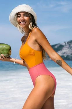 CUPSHE Santorini Solid Ring Front Cutout One Piece Swimsuit