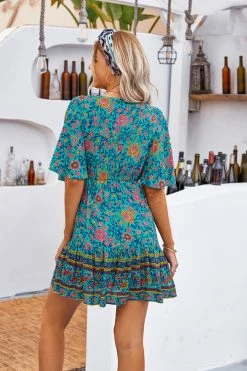 CUPSHE Gertie Elastic Waist V-Neck Boho A-Shape Dress