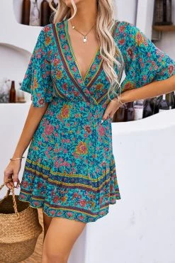 CUPSHE Gertie Elastic Waist V-Neck Boho A-Shape Dress