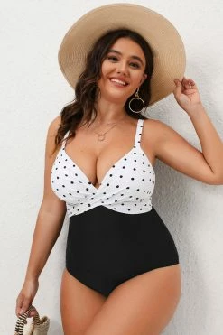 CUPSHE Yacht Dot Colorblock Tie Back Plus Size One Piece Swimsuit One Pieces