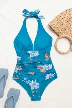 CUPSHE Seafoam Garden Shirred Front V Neck Tummy Control One Piece One Pieces