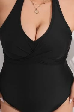 CUPSHE One Pieces Seaside Holiday Twist Front Plus Size One Piece Swimsuit