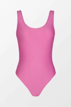 New ๐งจ CUPSHE ๐ Summer Dreaming Pink Scoop Neck Cheeky High Leg One Piece ๐ฉฑ Swimsuit โ 11 CUPSHE Summer Dreaming Pink Scoop Neck Cheeky High Leg One Piece Swimsuit