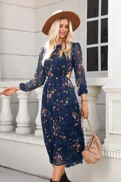 CUPSHE Nela Ditsy Floral Print Cutout Maxi Dress Clothing