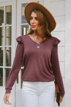 CUPSHE Funhouse Ruffled V-Neck Tee Clothing