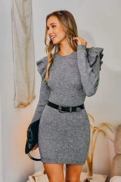 CUPSHE Janae Ruffled Ribbed Sweater Dress