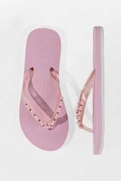 CUPSHE Madeira Beach Animal Print Flip Flops Beach Accessories