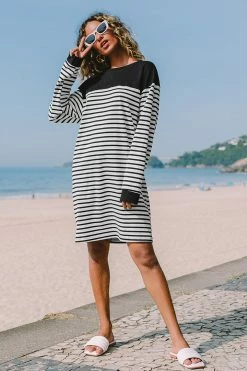 CUPSHE Katharine Stripe Round-neck Tunic Dress