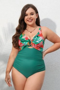 CUPSHE Rich Jungle Twist Front Cutout Plus Size One Piece Swimsuit