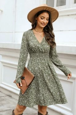 CUPSHE Clothing Gail Ditsy Floral Smocked A-Line Dress