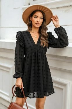 CUPSHE Iolana Clip Dot Ruffled Mini Dress