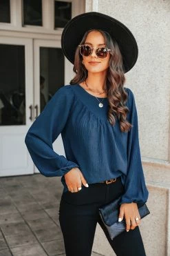 CUPSHE Darla Ruched Peasant Sleeve Top