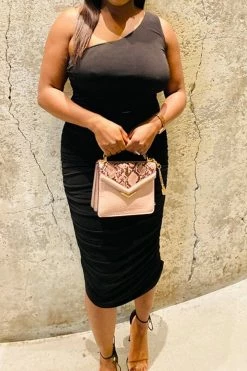 Budget ๐งจ CUPSHE Ruching One Shoulder Bodycon Midi ๐ Dress โ๏ธ 11 CUPSHE Ruching One Shoulder Bodycon Midi Dress