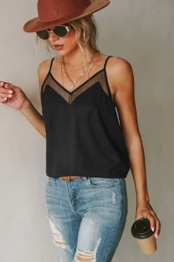 CUPSHE Jane Mesh Insert V-Neck Cami