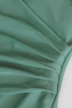 CUPSHE Tempest Ruched Sweetheart Halter Green One Piece Swimsuit One Pieces