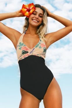 CUPSHE One Pieces Melissa Floral Halter Back Tie One Piece Swimsuit