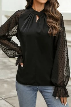 CUPSHE Phyllis Clip Dot Trumpet Sleeve Top