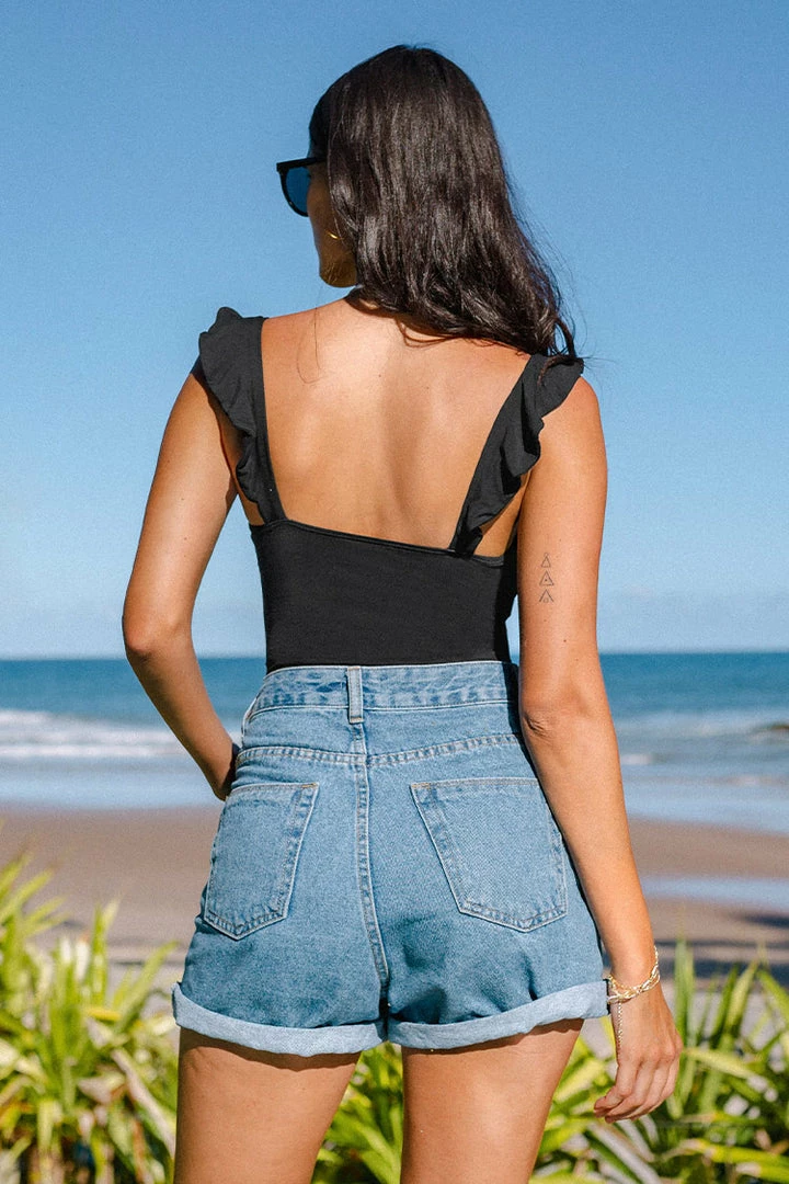 Budget ✔️ CUPSHE Clothing Jaylin Square Neck Middle-cut Ruffled Bodysuit ⭐ 4 CUPSHE Clothing Jaylin Square Neck Middle-cut Ruffled Bodysuit