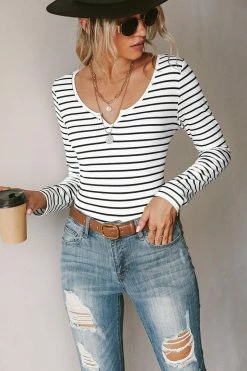 CUPSHE Brinley Striped Split Neck Top Clothing
