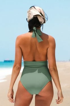 Best reviews of ๐ CUPSHE Plunging Halter Shirred Green One Piece ๐ฉฑ Swimsuit One Pieces โค๏ธ 14 CUPSHE Plunging Halter Shirred Green One Piece Swimsuit One Pieces