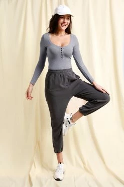 CUPSHE Tenley Button Front Scoop Neck Bodysuit