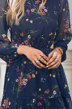 CUPSHE Nela Ditsy Floral Print Cutout Maxi Dress Clothing