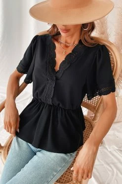 CUPSHE Always Brave Flared Sleeve V-neck Lace Trims Top Clothing