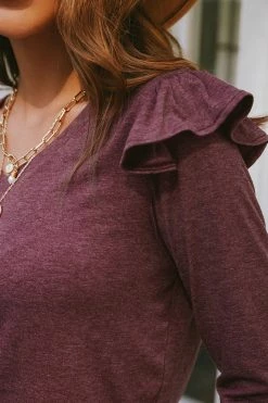 CUPSHE Funhouse Ruffled V-Neck Tee Clothing