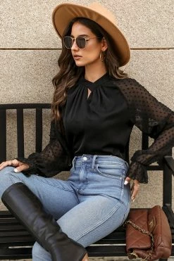 CUPSHE Phyllis Clip Dot Trumpet Sleeve Top