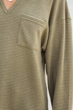 Coupon โ CUPSHE Anjanette V-Neck Pocket Oversized Tee ๐ 13 CUPSHE Anjanette V-Neck Pocket Oversized Tee