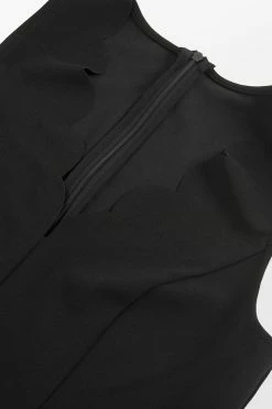 CUPSHE Let's Party Scalloped V-Neck Bodycon Dress