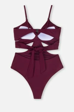 CUPSHE Nathalie Cut Out One Piece Swimsuit