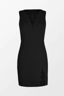 CUPSHE Let's Party Scalloped V-Neck Bodycon Dress