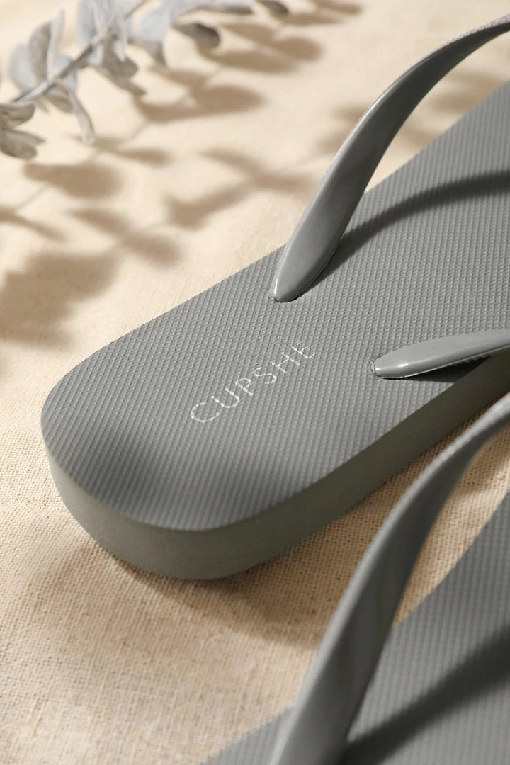 Best reviews of ๐ CUPSHE Sand Bar Rhinestone Grey Flip Flops ๐คฉ 7 CUPSHE Sand Bar Rhinestone Grey Flip Flops