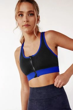 CUPSHE Creekside U-neck Cut Out Sports Bra Clothing