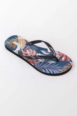 CUPSHE Beach Accessories Getaway Tropical Flip Flops