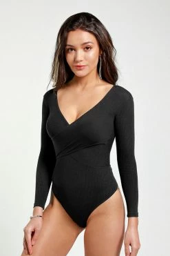 CUPSHE Mikayla Black Rib V-neck Bodysuit