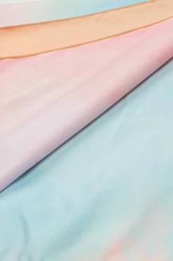 CUPSHE Candy Skies Tie Dye Beach Blanket